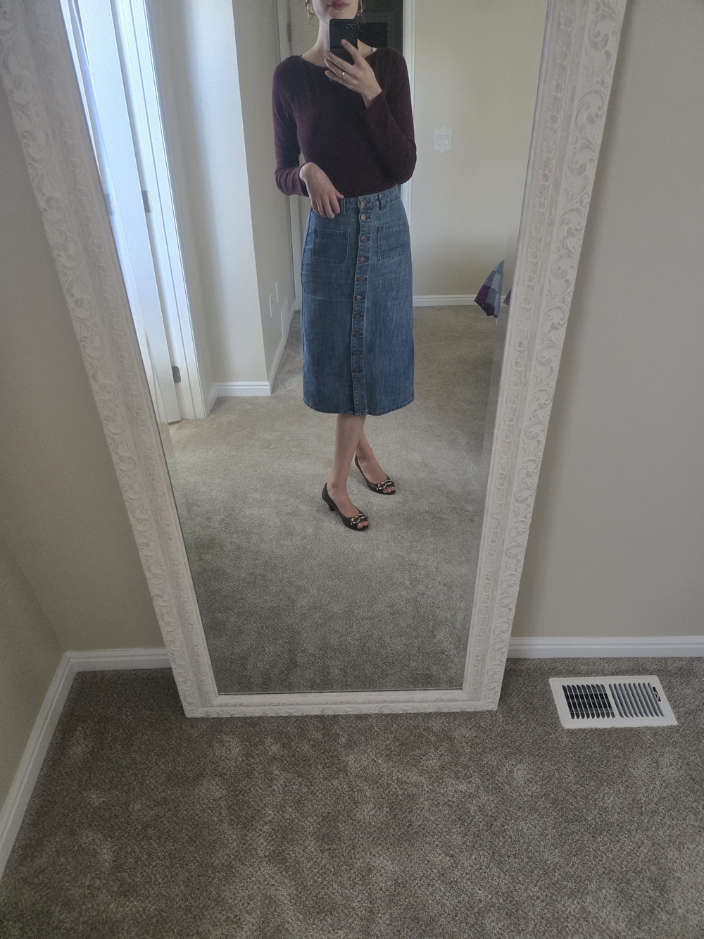 Ivy City Co Emma Button-Front Denim Midi Skirt in Blue